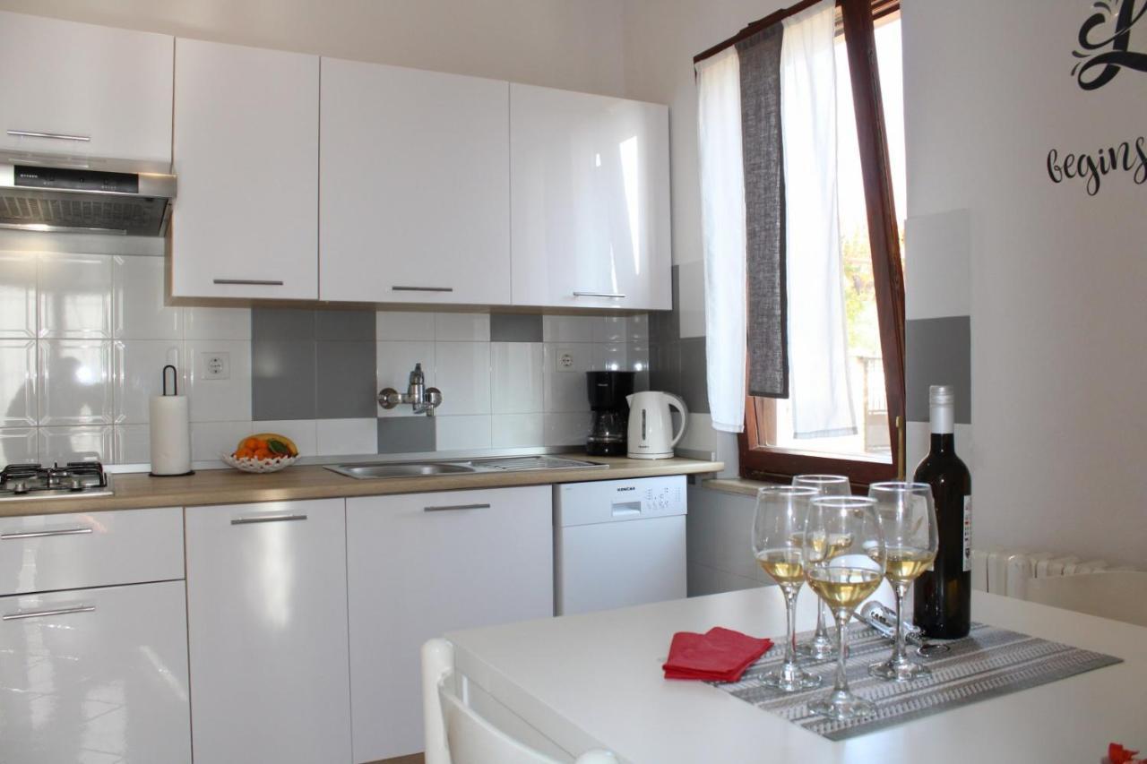 Lily'S Lovely Apartments 法扎纳 外观 照片