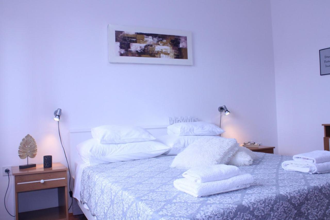 Lily'S Lovely Apartments 法扎纳 外观 照片