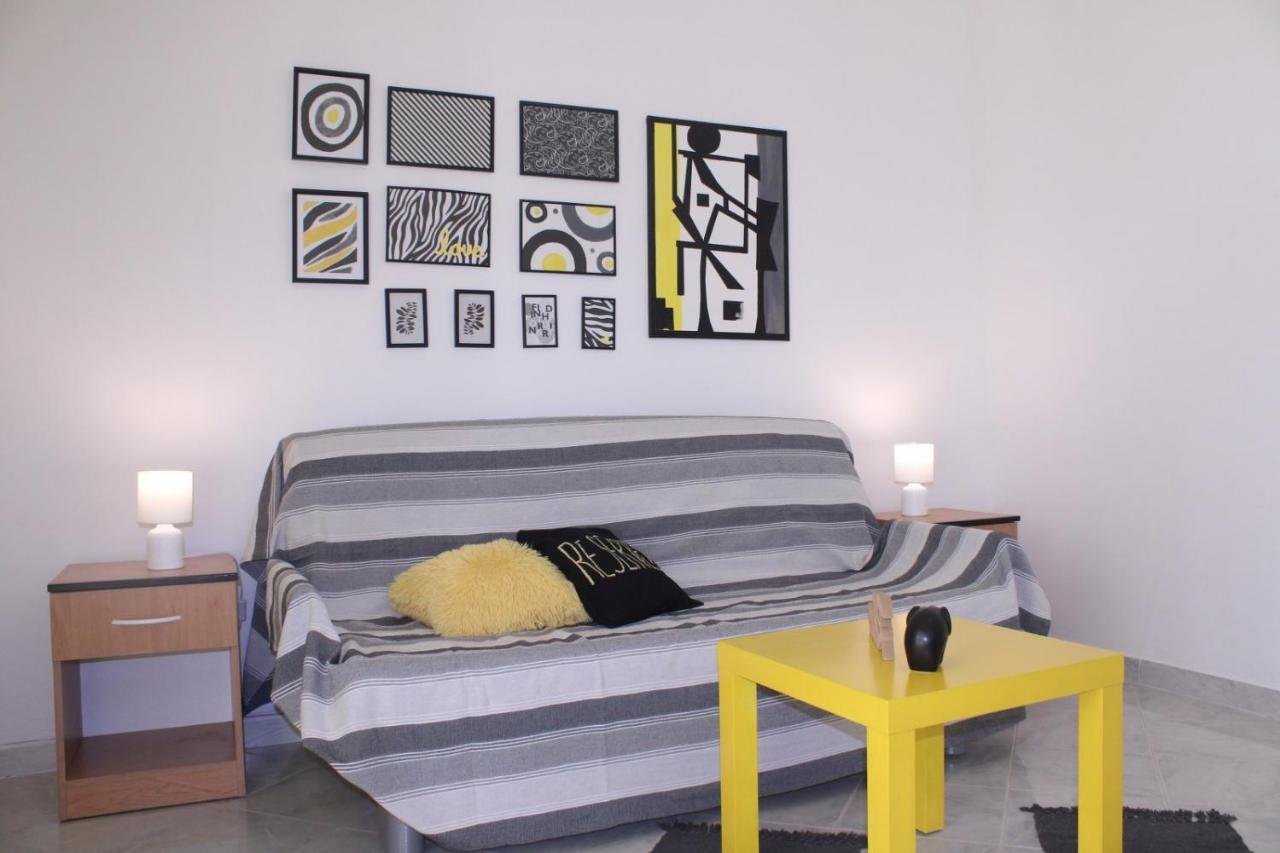 Lily'S Lovely Apartments 法扎纳 外观 照片